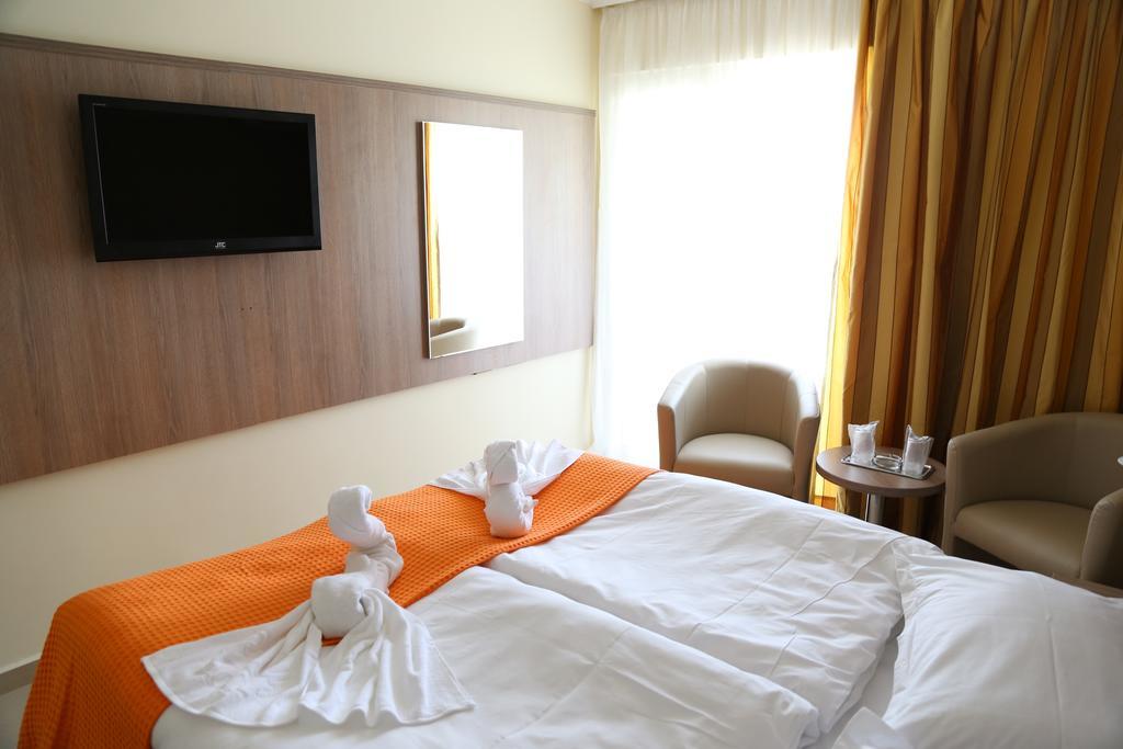 Hotel Piccadilly مامايا الغرفة الصورة