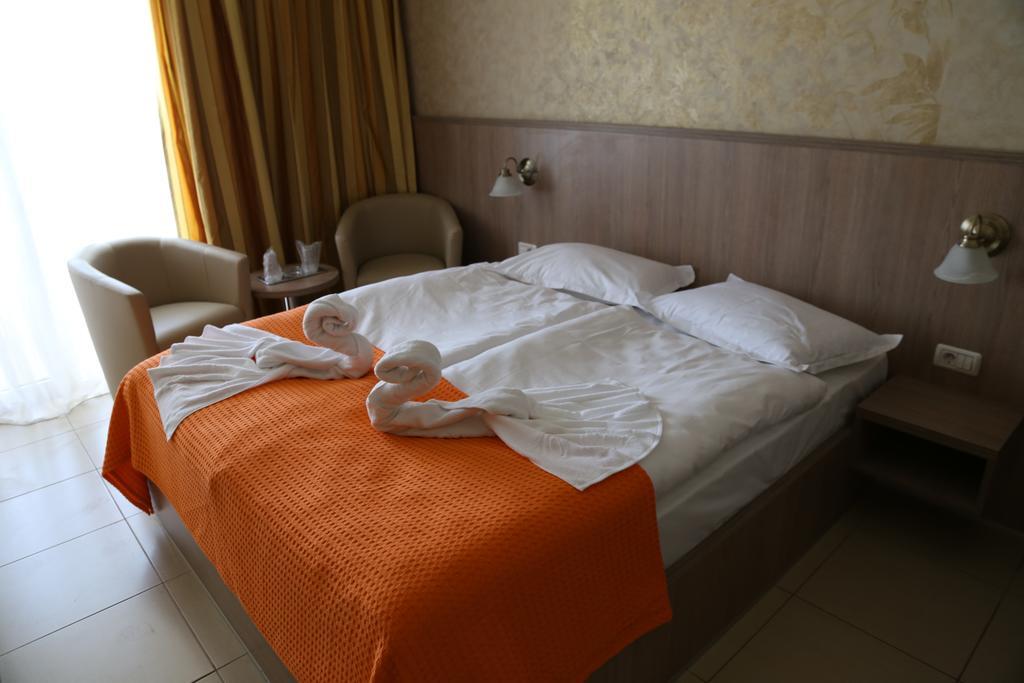 Hotel Piccadilly مامايا المظهر الخارجي الصورة