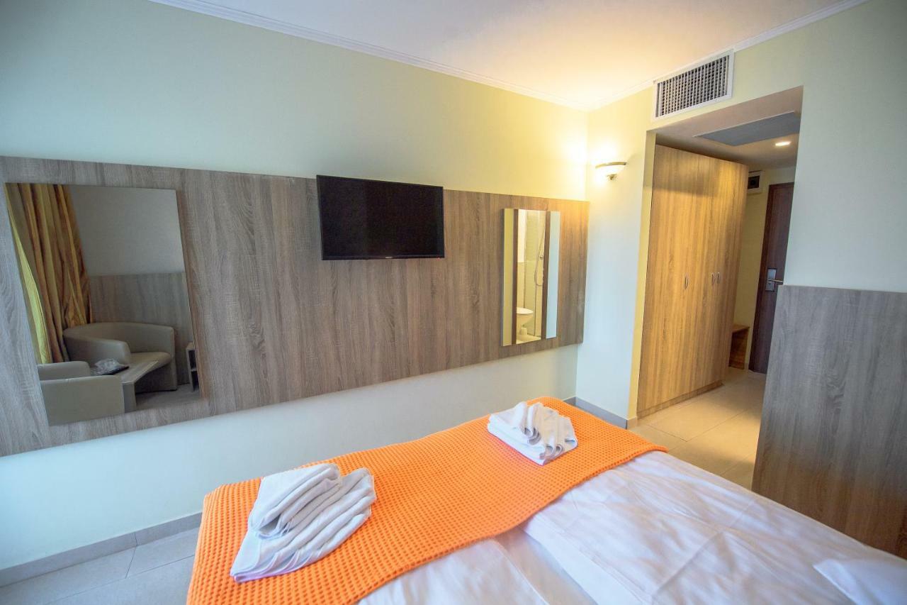 Hotel Piccadilly مامايا المظهر الخارجي الصورة