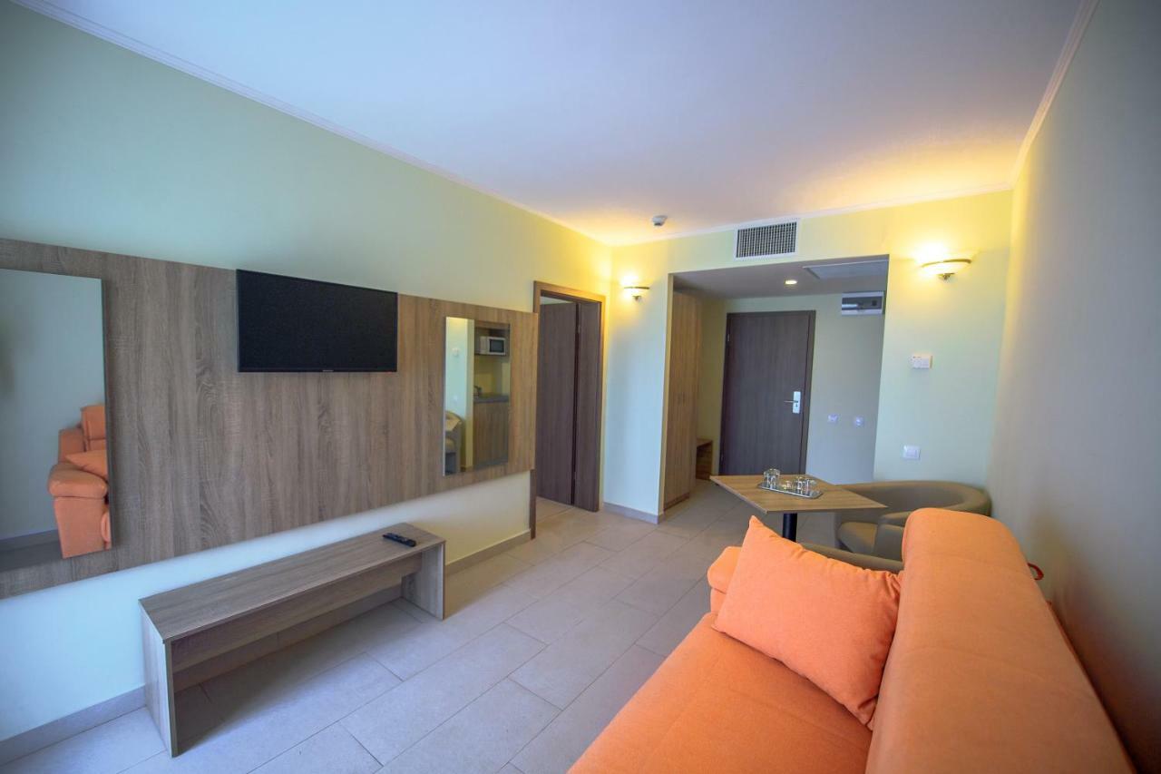 Hotel Piccadilly مامايا المظهر الخارجي الصورة