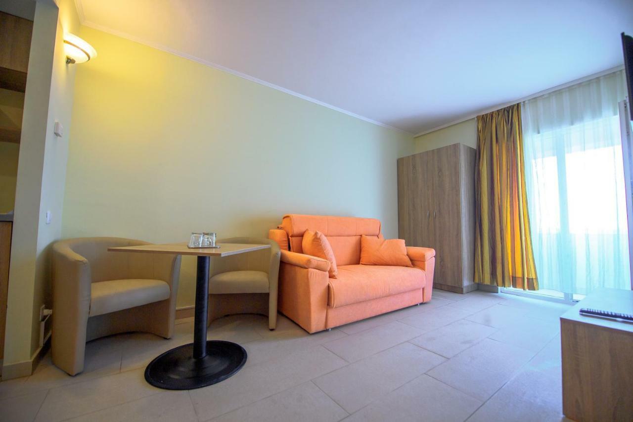 Hotel Piccadilly مامايا المظهر الخارجي الصورة