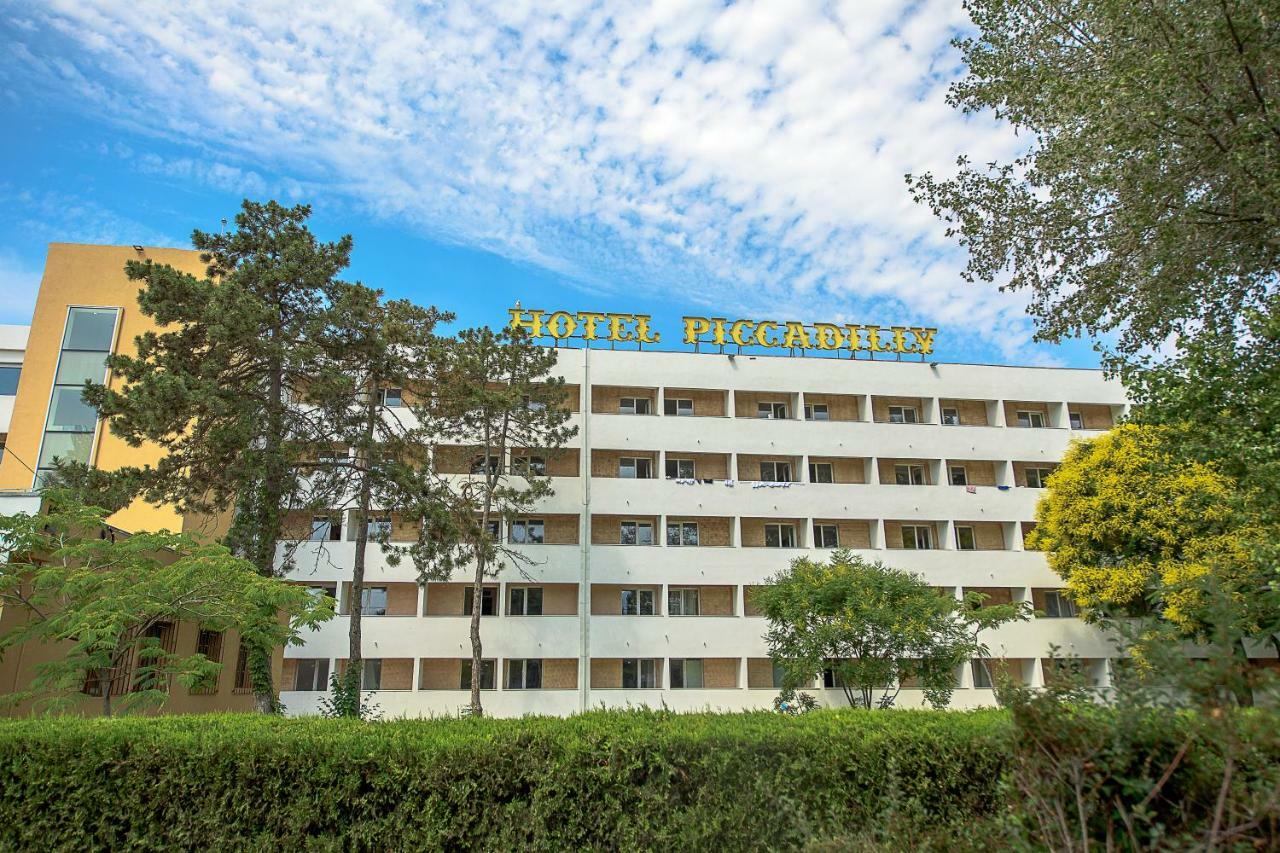 Hotel Piccadilly مامايا المظهر الخارجي الصورة